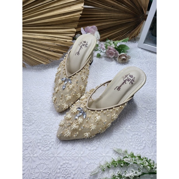 sepatu Marisa cream wedding shoes tinggi 7cm tahu