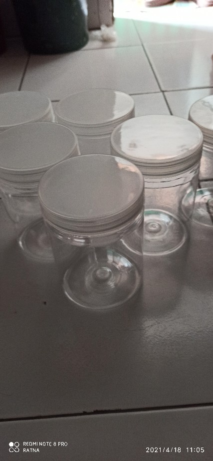 Toples Astor Tinggi 13 Cm Tutup Bening Merah Murah Kue Kering Lebaran Natal Tahun Baru Coklat Permen