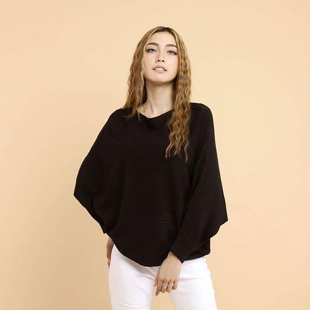 RAJUT LASPERAL BATWING BLOUSE OVERSIZE