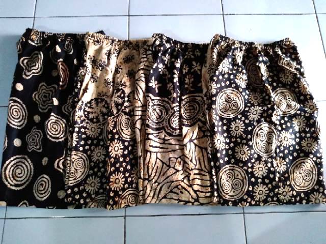 Celana pendek harian batik jogja malioboro