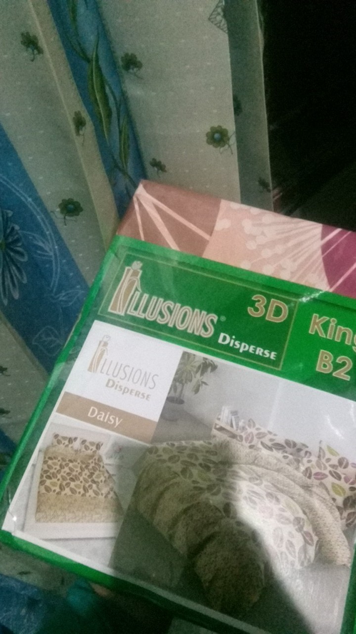 Illusions Sprei King Bantal 2 (180x200) - Daisy