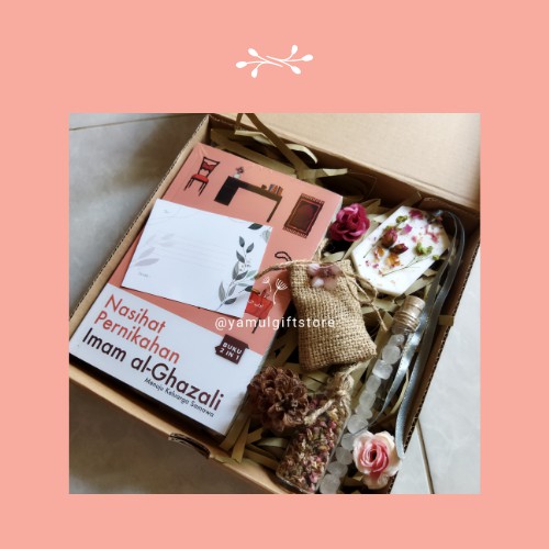 Paket Wedding Gift/Hampers pernikahan/hadiah pernikahan/kado pernikahan unik/kado pernikahan cantik