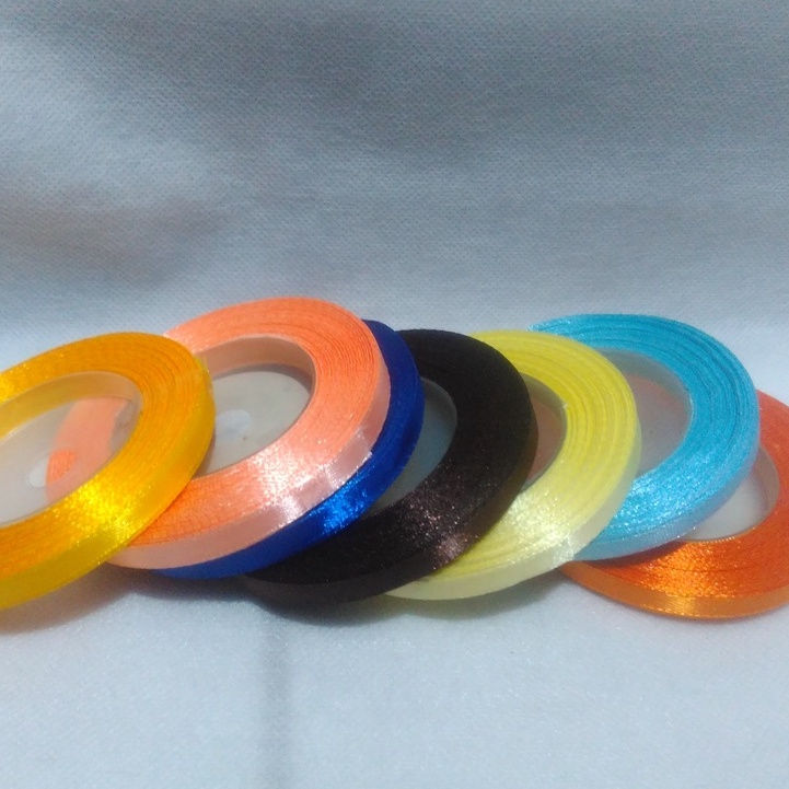 

Pita Satin Warna Ukuran 1/4inch Per Roll