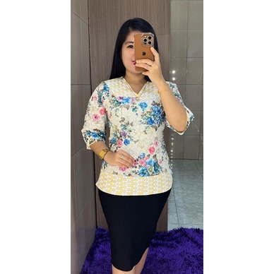 Blus Katun Bolong Bunga