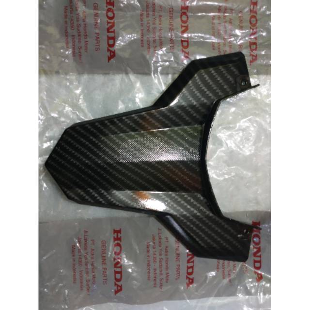 Tutup lampu belakang beat new carbon