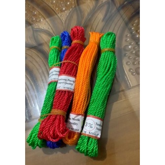 

Tali Tambang Plastik 3mm (10 Meter)