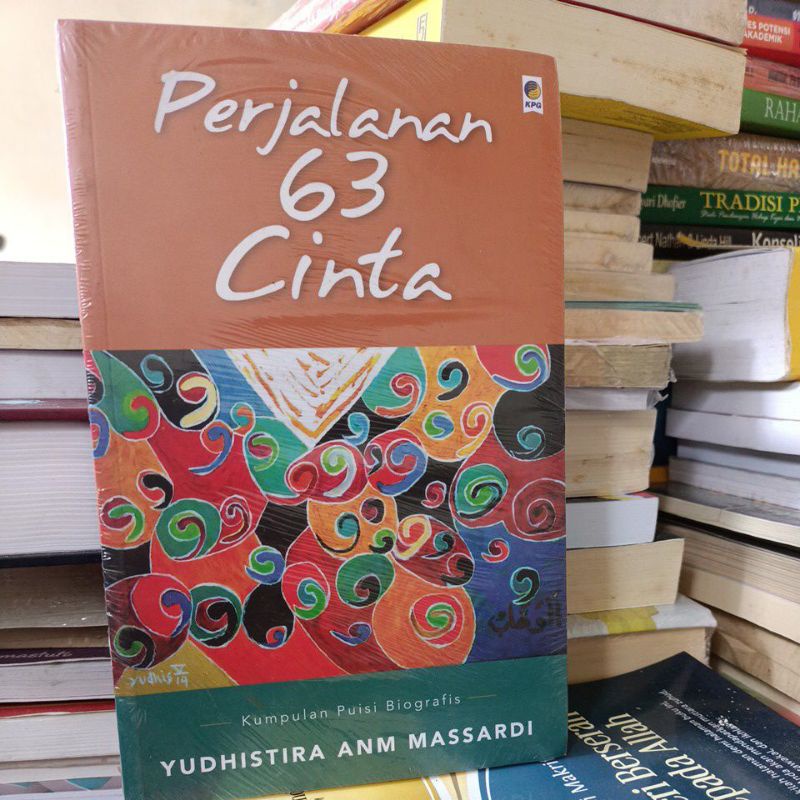 BUKU PERJALANAN 63 CINTA (PUISI)