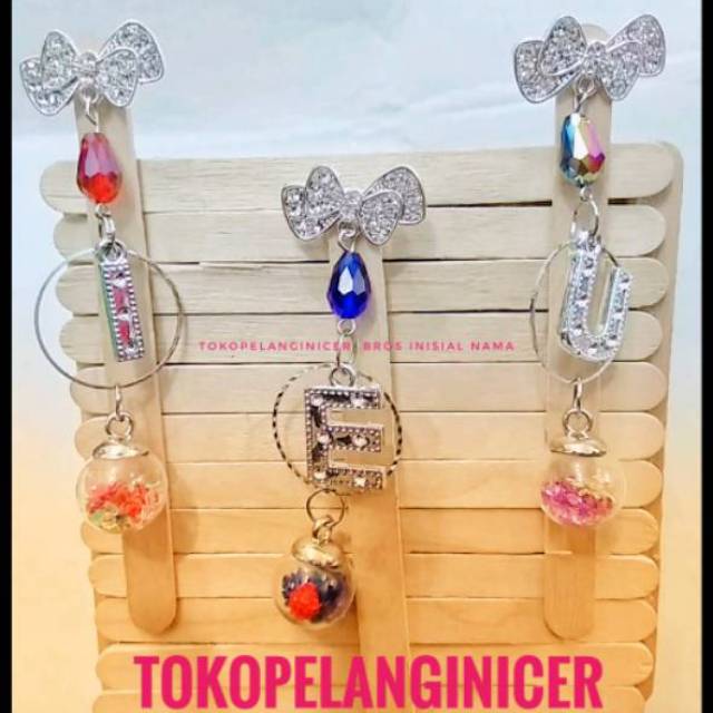 Bros dagu hijab Inisial Nama Bros Juntai Huruf Request tetes bola candy Terbaru By tokopelangiNicer