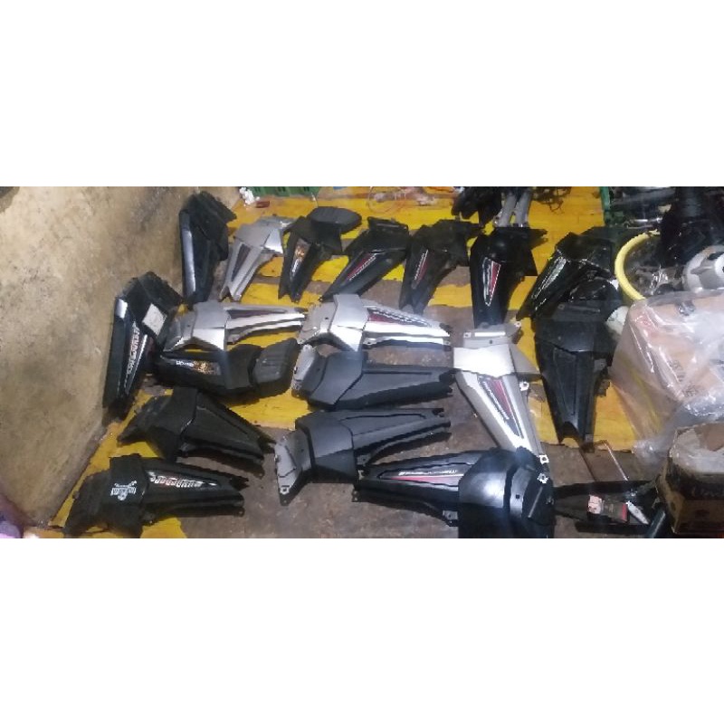 cover box samping aki kanan kiri tengah yamaha byson original 2nd copotan