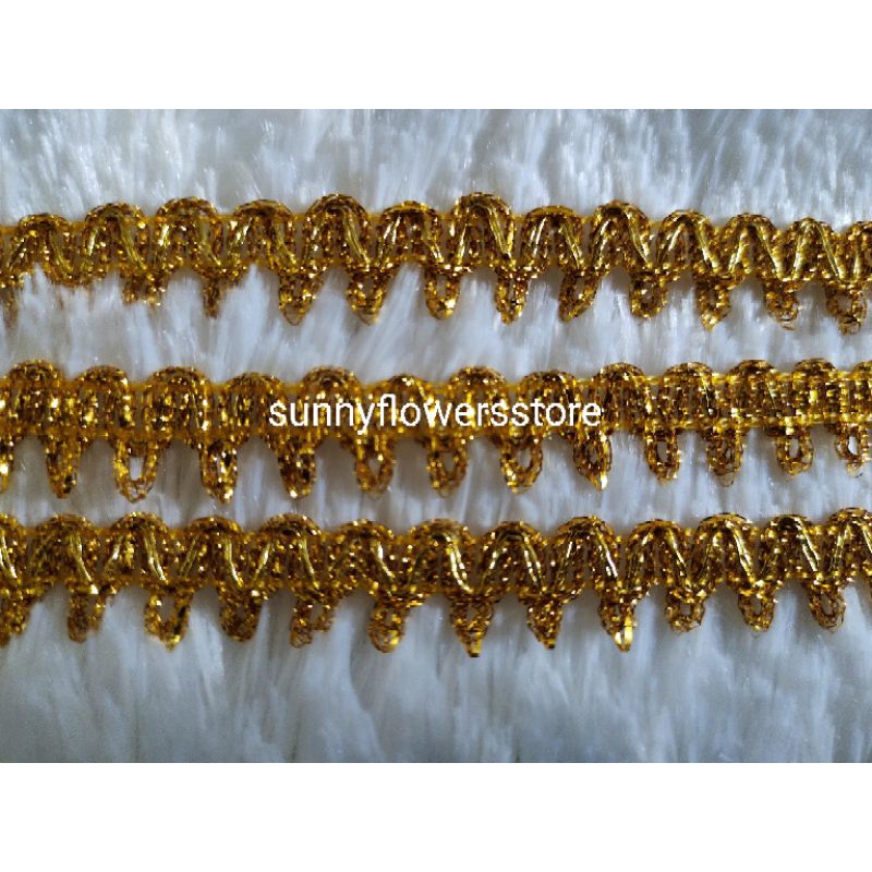 RENDA GOLD  MOTIF 472 LEBAR 1,5 CM ISI 17 YARD