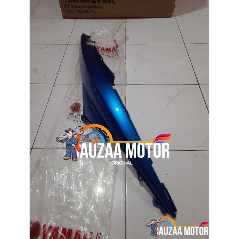 Cover Body Belakang kanan biru Xeon karbu Xeon rc Gt 125 ori yamaha