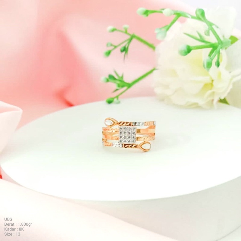 Perhiasan Cincin Emas Variasi Cukit Putih UBS  8k / 375