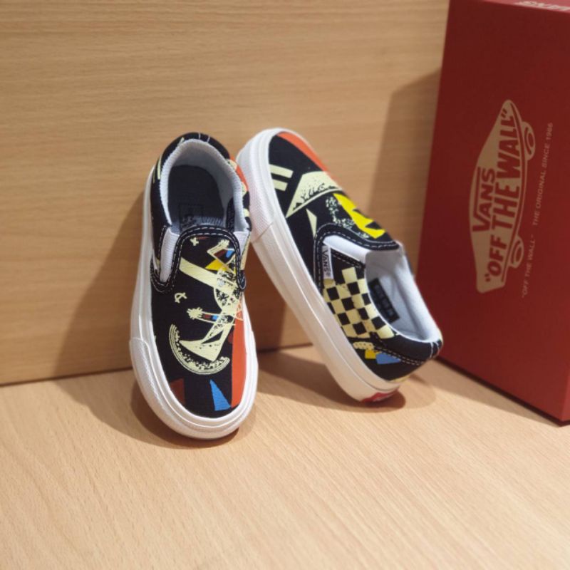 SEPATU VANS SLIP ON ANAK MOMA HITAM PREMIUM HIGH QUALITY SEPATU ANAK ANAK SLIP ON SEPATU ANAK LAKI LAKI