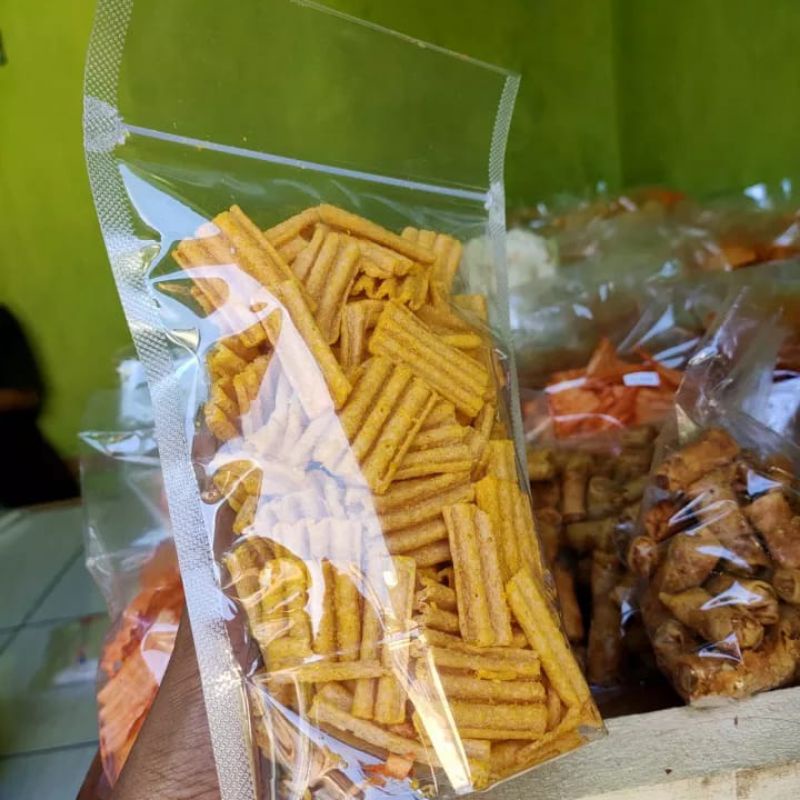 

Snacks / Keripik Kentang Jagung Bakar BBQ 100grm / Snack Cemilan / Camilan Makanan Ringan Pedas Gurih/ Keripik Kentang Murah/ Keripik Kentang Gurih Dan Renyah