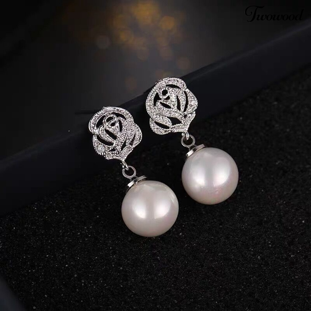 Anting Stud Mutiara Imitasi Bentuk Bulat Bahan Alloy Warna Putih Untuk Wanita