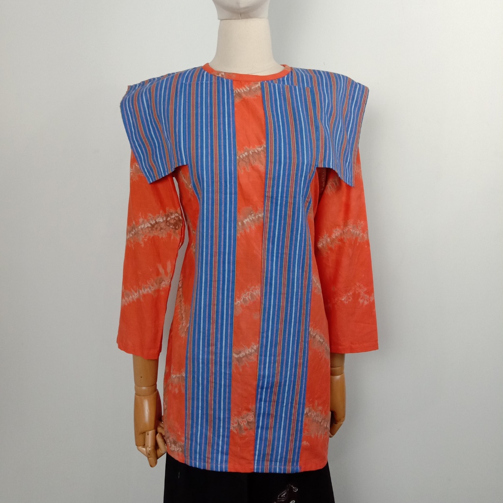 BERLIAN Blus Batik Kombinasi Lurik Dan Jumputan