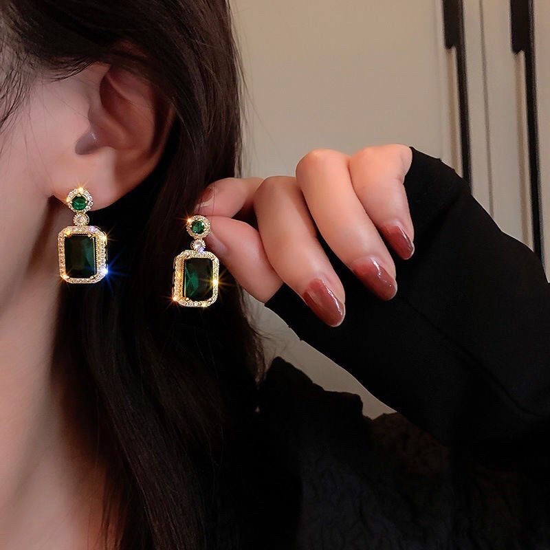 Anting Titanium Green Mata Tanam Trending Vintage Korea Fashion Style