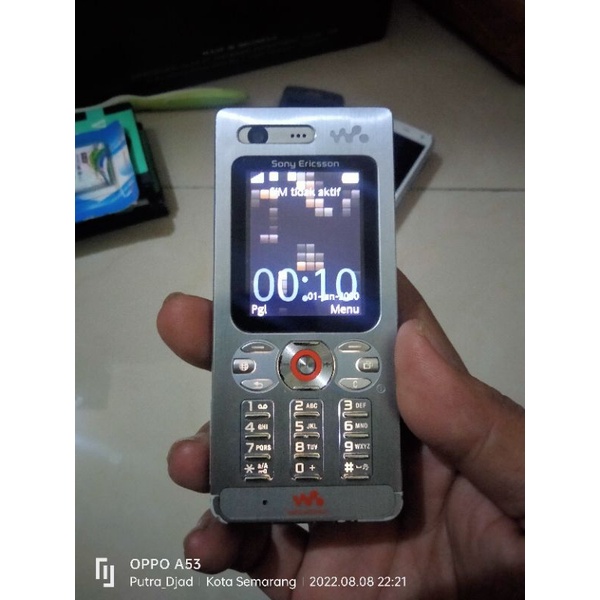 Sony Ericsson W880 i Original Langka Jadul Nyala Normal Speaker Bass Joss Khas Walkman
