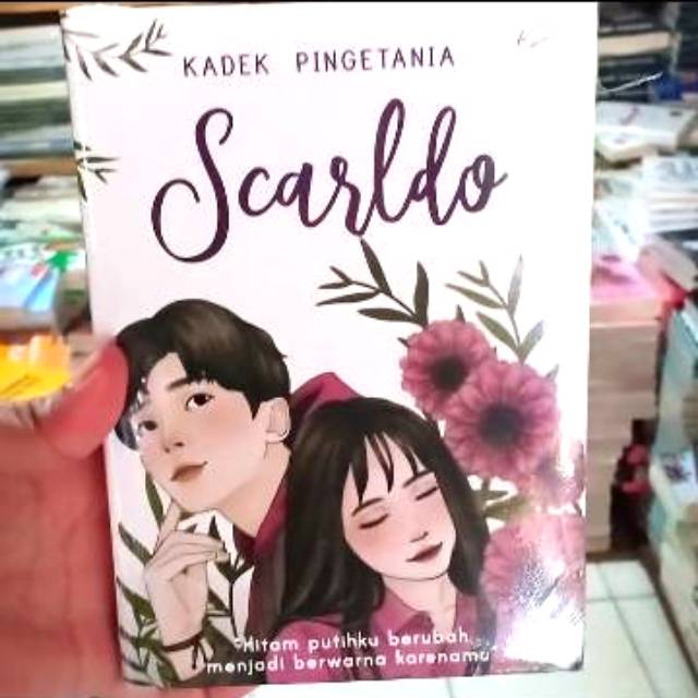 NOVEL SCARLDOKERTAS : BOOKPAPERPenulis : KADEK PINGETANIA-1