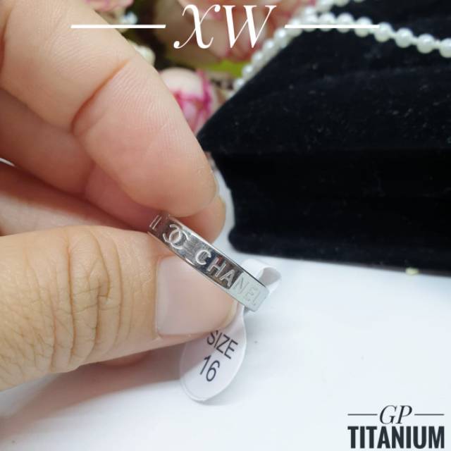 Cincin Titanium Silver CC580