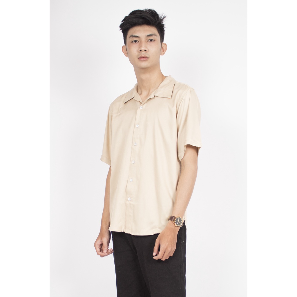 HIPNOP FortKlass Gremy Hitam Kemeja Polos Pria Lengan Pendek Kasual