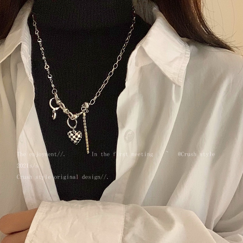 Kalung Wanita Bahan Titanium steel Aksen zircon Bentuk Hati Gaya hip hop Untuk Musim Dingin