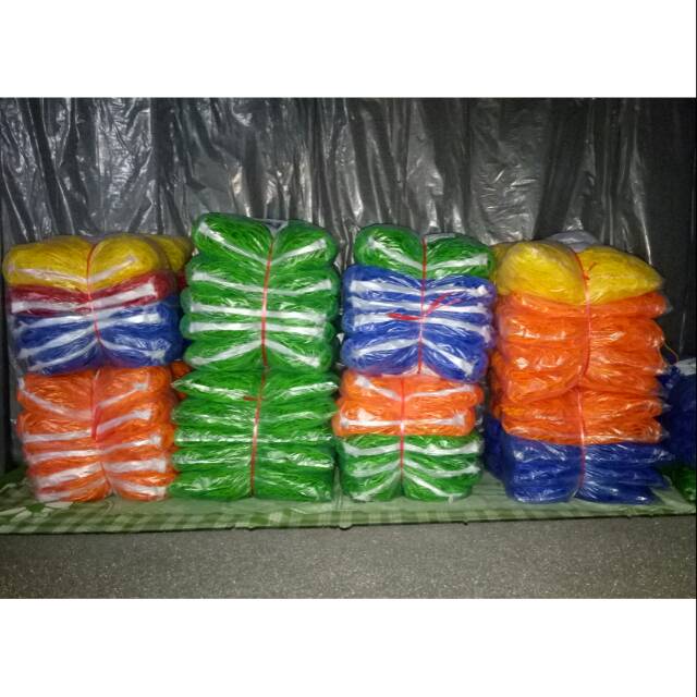 Jaring pembatas lapangan volly