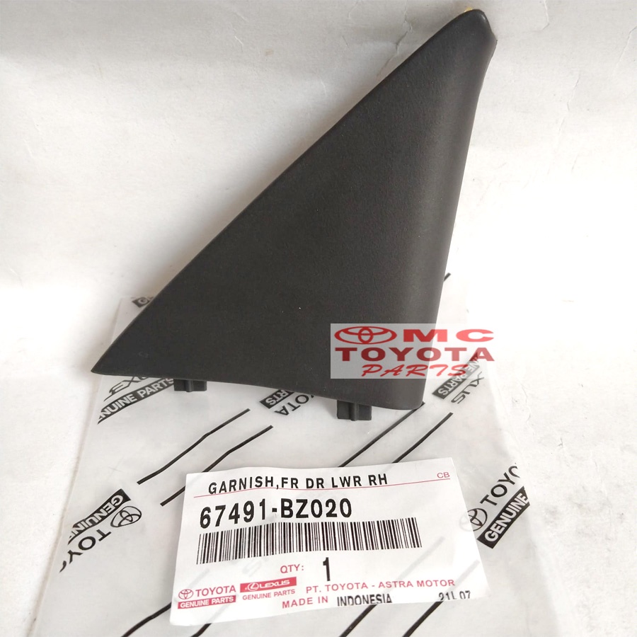 Garnish Pilar Segitiga dalam Depan Kanan Avanza Xenia Old 67491-BZ020