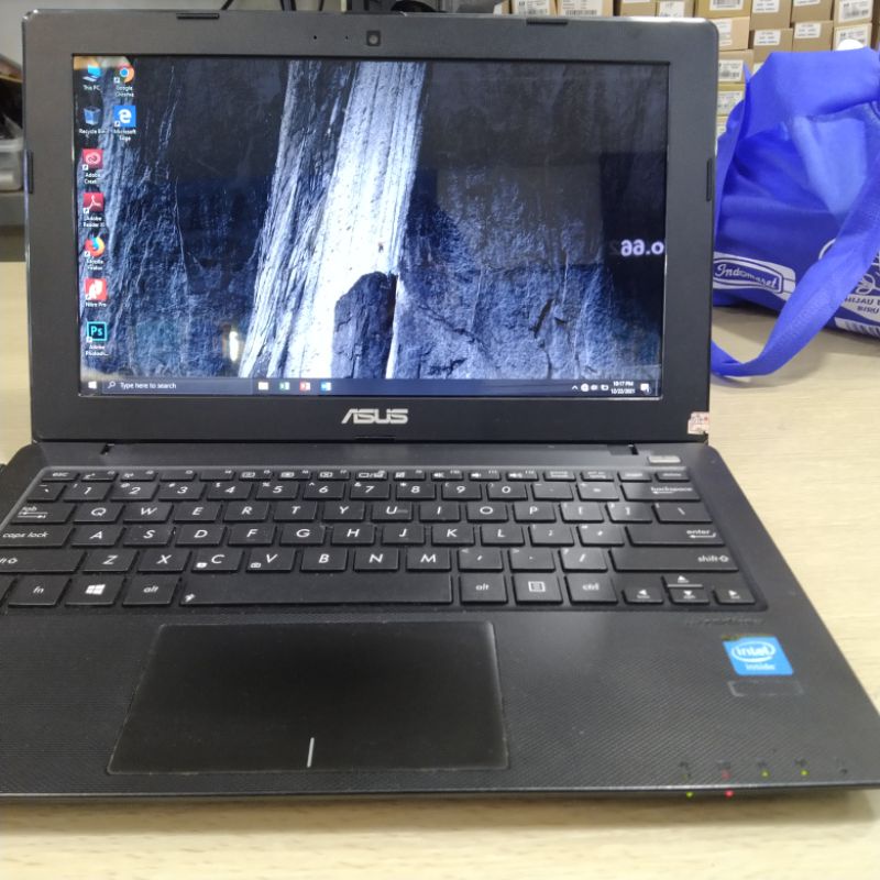 Notebook Laptop second SEKEN MURAH asus x200 cocok murah sekolah kantoran online PJJ sekolah on line ram 2 GB HDD 500GB 500 TERMURAH