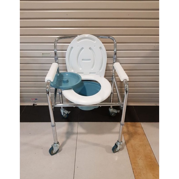 Commode Chair Merk Sellaco Type DY02696 Kursi BAB dan Mandi