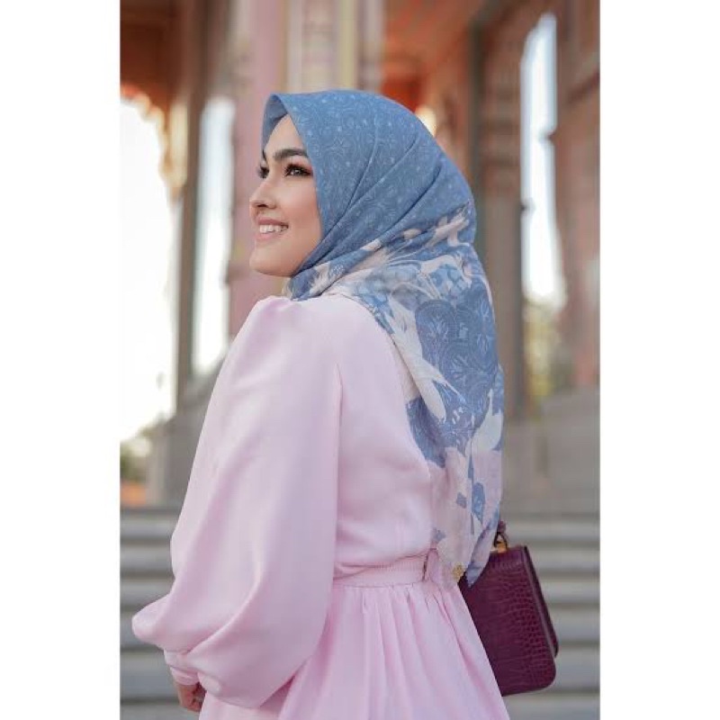 Buttonscarves Maharani Blue