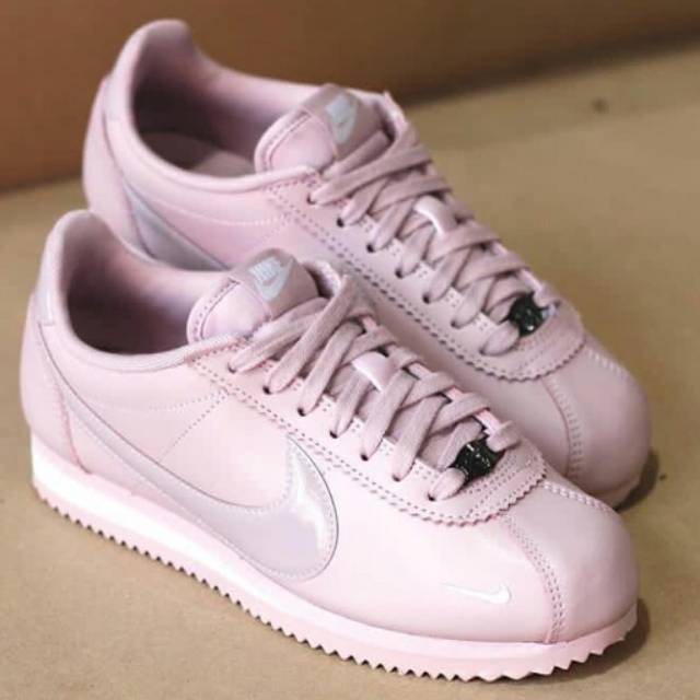 nike cortez plum chalk