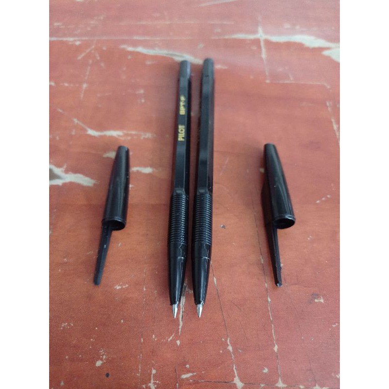 

BOLPOIN PILOT HITAM
