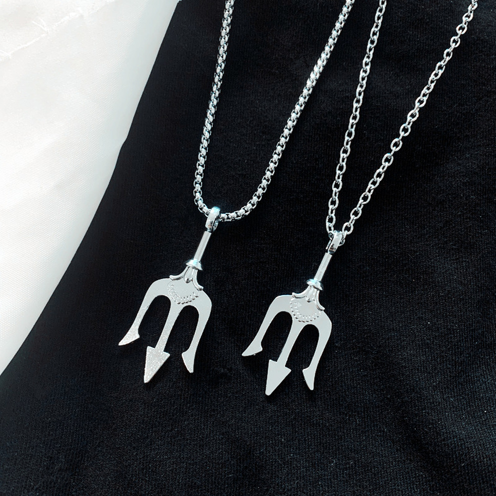 Kalung Liontin Trident Bahan Titanium Steel Gaya Hip Hop Untuk Pria Dan Wanita