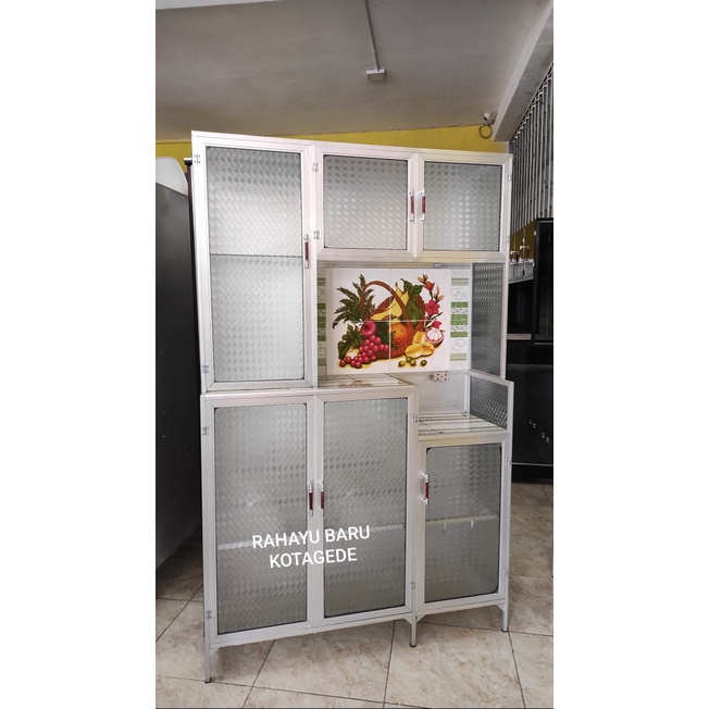 Rak Piring Alumunium Keramik Kaca 3 Pintu Minimalis Rak Piring Minimalis