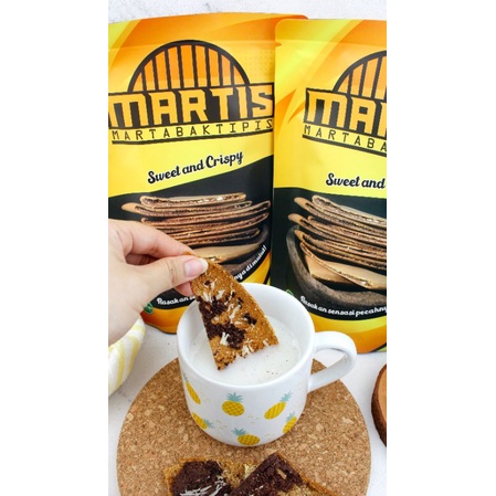 

MARTIS Topping : cokelat , keju , MARTABAK TIPIS CRISPY , TIPKER .