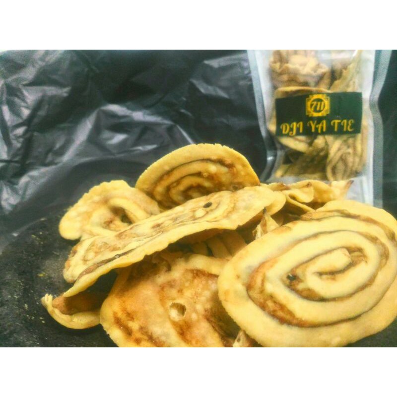 

Dji Ya Tie 711 Snack Telinga Gajah Keripik 1000 g