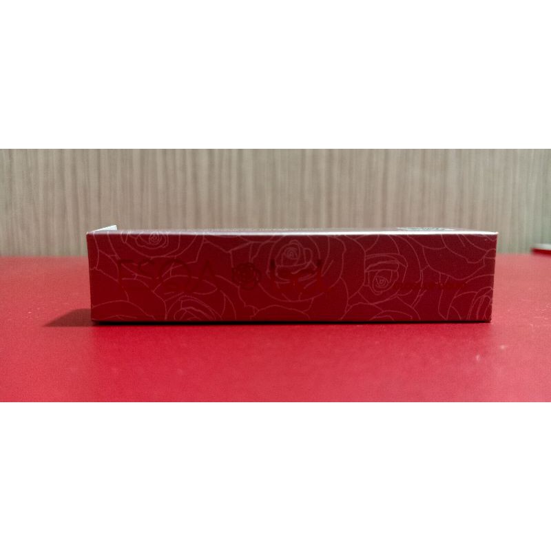 ESQA Lip Gloss Finesse 2  ML