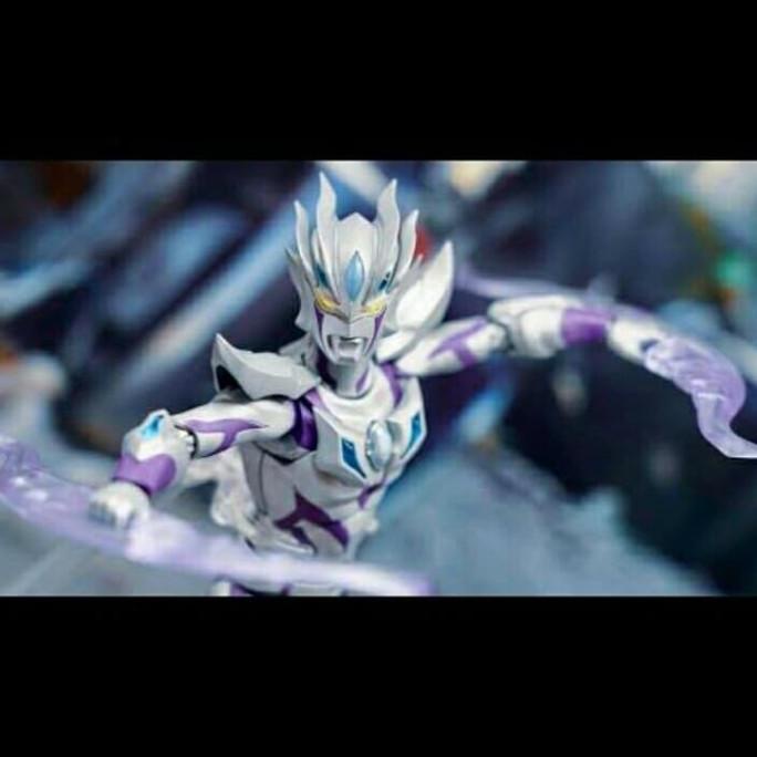 SHF Figuarts Ultraman Zero Beyond Figure barang ready