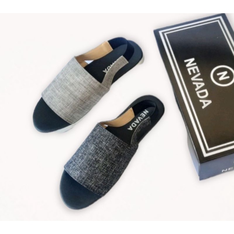 Sandal wanita slip on tali terlaris