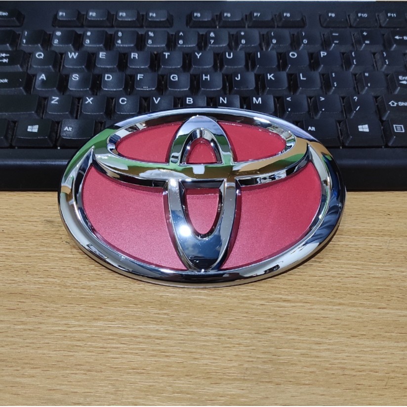 Emblem Toyota / Logo Toyota Calya Depan Chrome