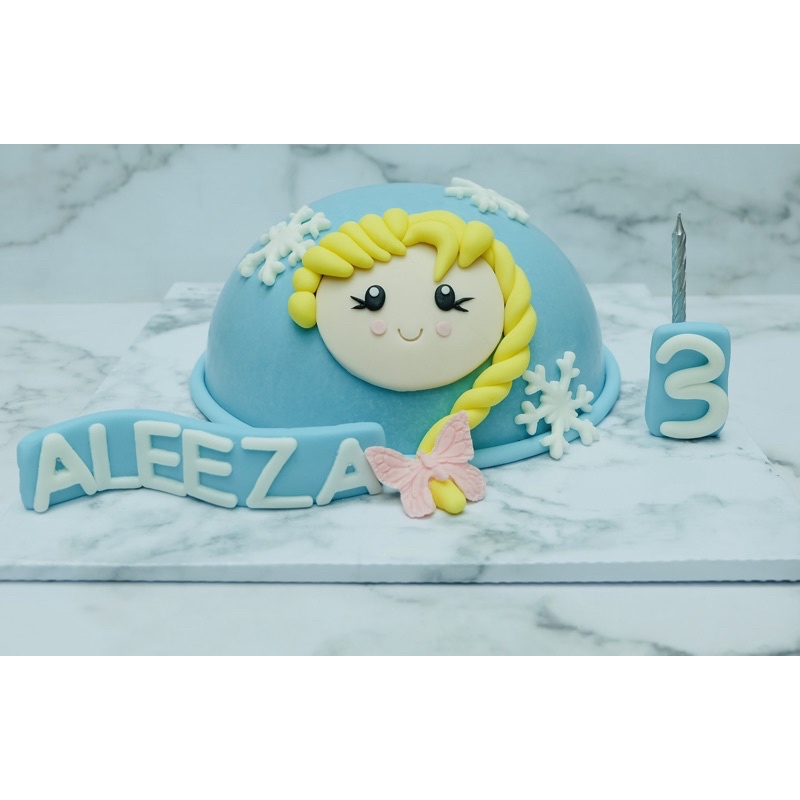 

PINATA ELSA FROZEN CAKE
