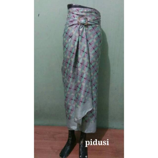 Rok lilit kaung 1