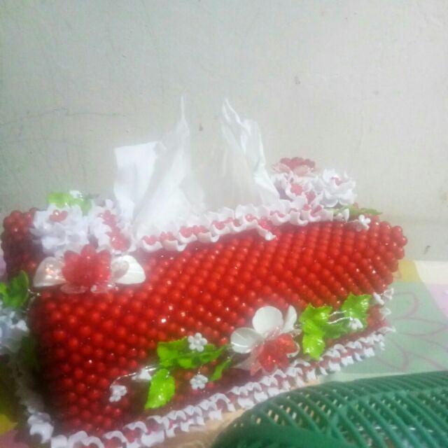 Keranjang Aqua Isi 9 Bunga Manik Akrilik