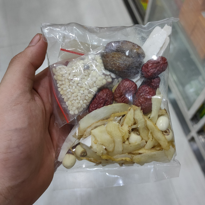 

promo Liu Wei Tang / Lakbi / Lak Bi (Six Flavour Soup) - Ramuan Herbal Iga