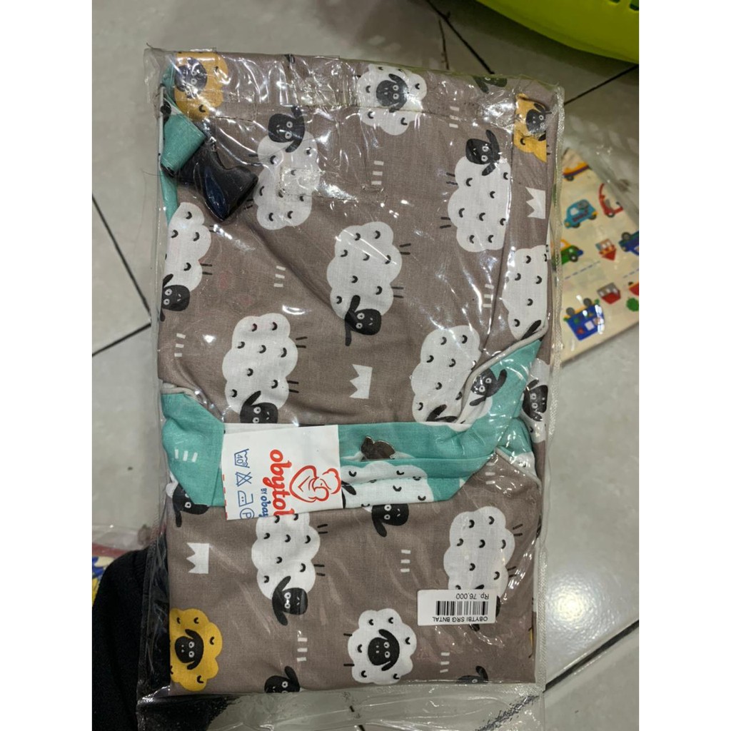 Obytobi Sarung Bantal Menyusui Model Kotak