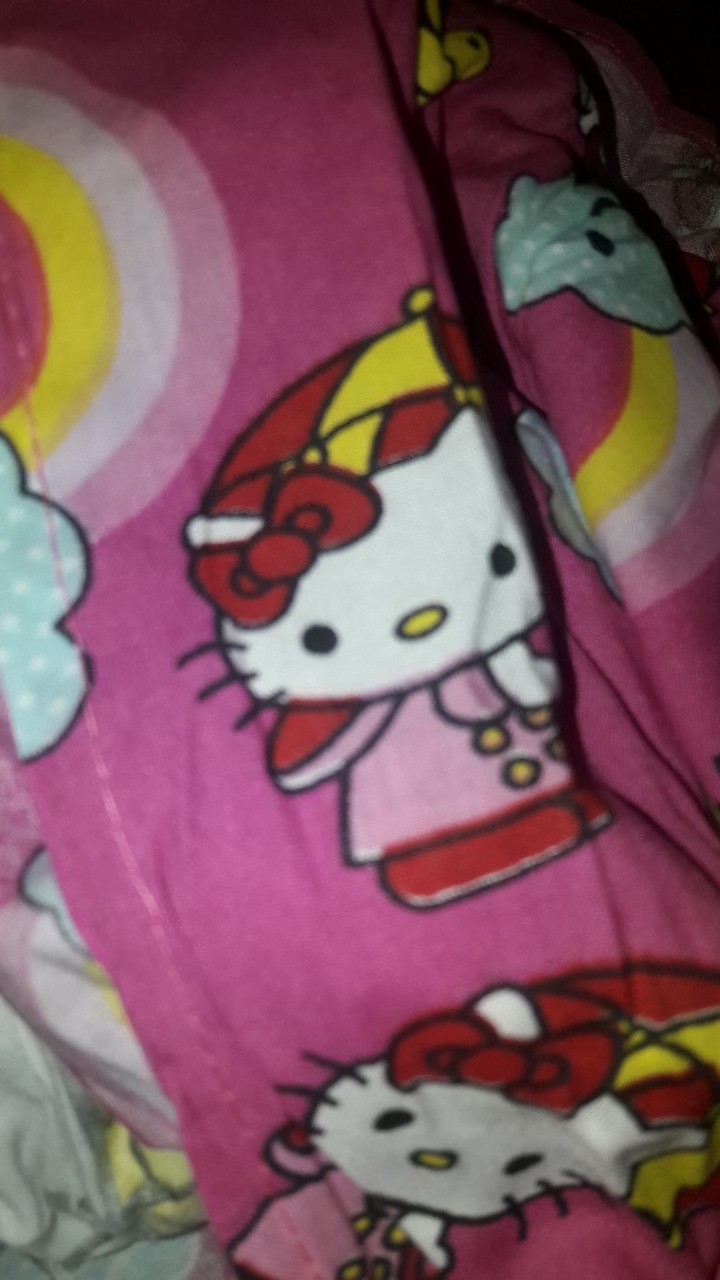 Sarung Bantal Cinta Karakter Anak Adem