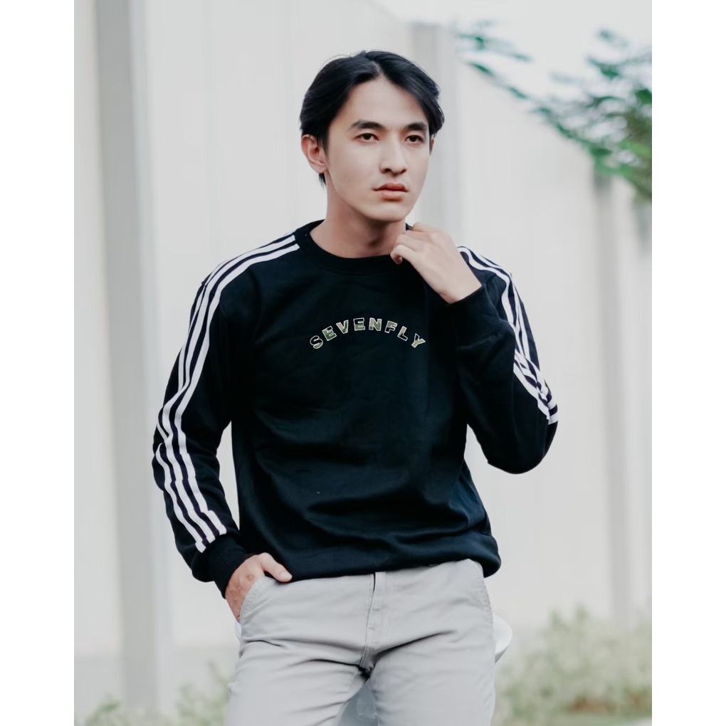 Sweater crewneck simple black / jaket crewneck strip / crewneck unisex / sweater crewneck distro / crewneck pria wanita