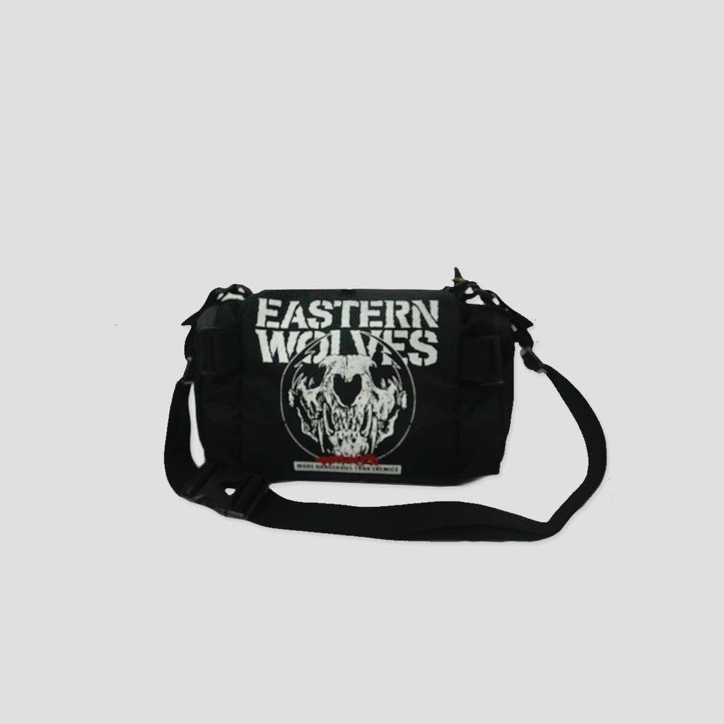 TAS SELEMPANG EASTERN WOLVES - SUVORY BLACK SLING BAG