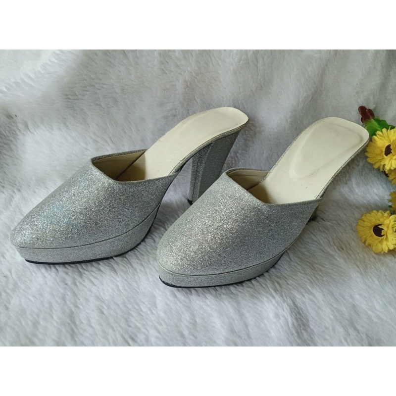 Selop Pengantin Gliter Wanita Warna Silver Cantik